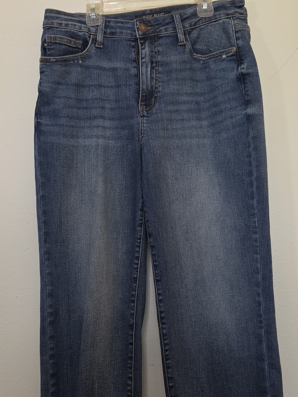 Judy Blue Washed Blue Ankle Crop Jeans